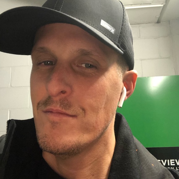 Meet your Posher, Cameron - Picture 2 of 2